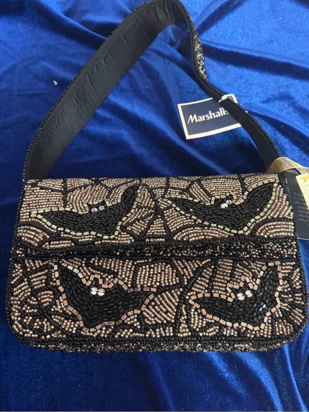 Viral Beaded Bat Pattern Shoulder Bag - Black and Gold
